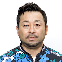 山崎芳仁