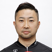 山岸佳太